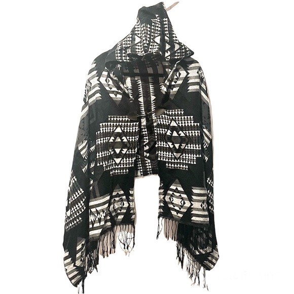 2 for $30 ⭐️Aztec dark navy poncho OS - Picture 1 of 2